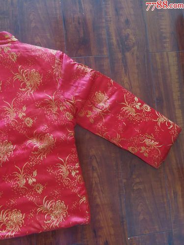 老式软丝绸花棉袄(b)