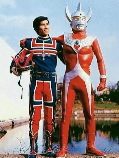 泰罗奥特曼手机壁纸