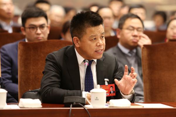 李占海委员:优化营商环境,降低企业"制度成本",为民营