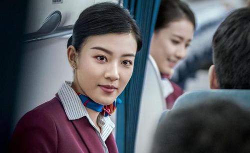 《中国机长》看完我脸盲了,其中两位乘务员全程没有分清