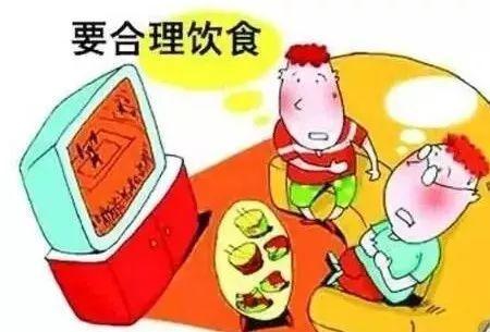 2,定时进餐,充分咀嚼,避免抽烟喝酒,少吃刺激性食物,控制体重.