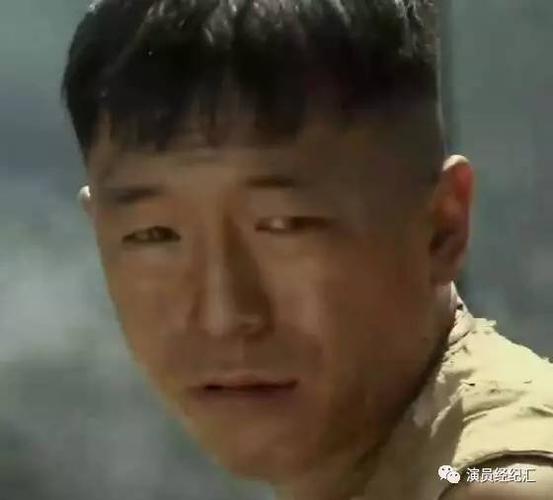 但是都被挡了回来:没有挖出父亲:烧断的木头掉下来,葛二蛋被逼退后