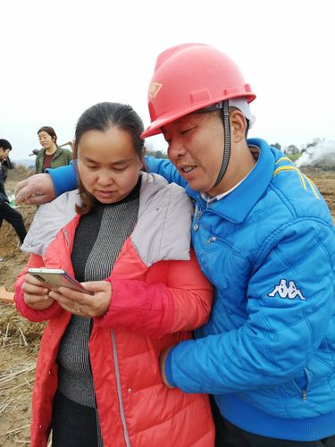 佳8队集资修路筹建人员,胡小勇,潘发君,王叔兵,孙志武,潘发培,朱宏军