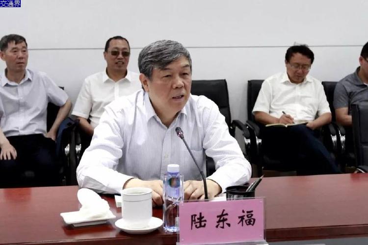 中国铁路总公司总经理,党组书记陆东福视察济南东站项目