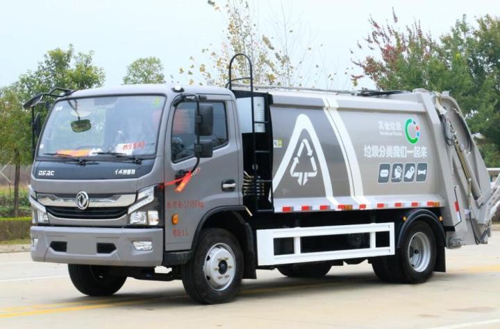 东风8吨压缩式垃圾车价格8方后装压缩式垃圾车图片