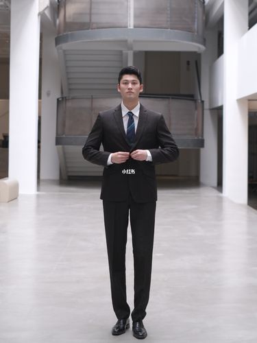 职场新人穿搭|爱穿西装的男生最好看!_西装_职场_穿搭