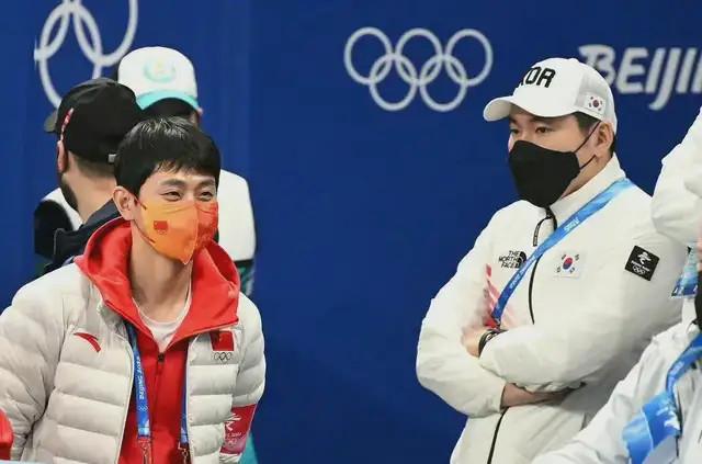 安贤洙被王濛用烤鸭吸引来中国执教成武大靖好友遭韩网友抵制