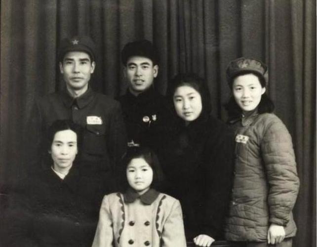 04-失落的子女们毛泽东与杨开慧的第三个儿子毛岸龙,就是寄养在上海