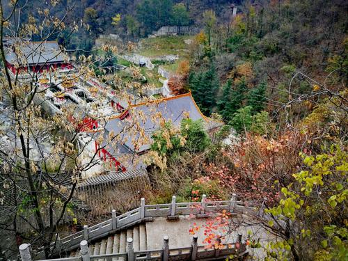 写美篇 简介:终南山观音禅院位于西安市长安区滦镇原二道桥村的陕西