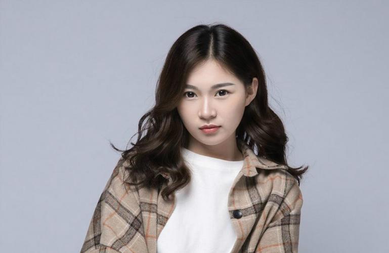 阿悠悠个人资料真名是什么?网络素人的崛起,引发时下年轻人追逐