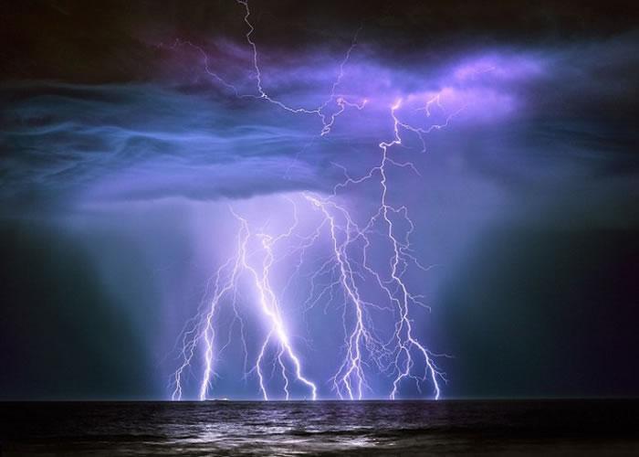 2016年度气象摄影大赛公布得奖结果龙卷风照夺冠