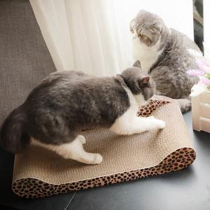 猫抓板贴墙