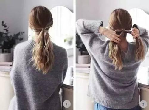 时尚 正文  1.用电卷绑将头发烫卷以后,将头发松绑成低马尾.