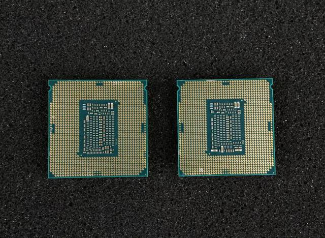 从外观来看九代酷睿处理器core i5-9600k(图左)正面两侧的金属护翼