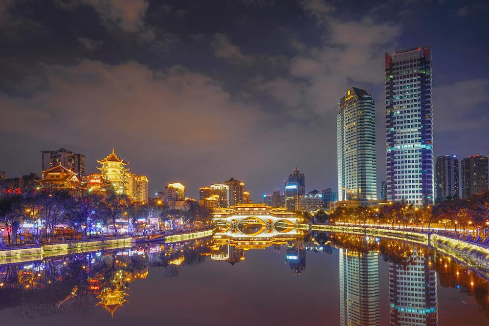 成都夜景 图片来源:摄图网