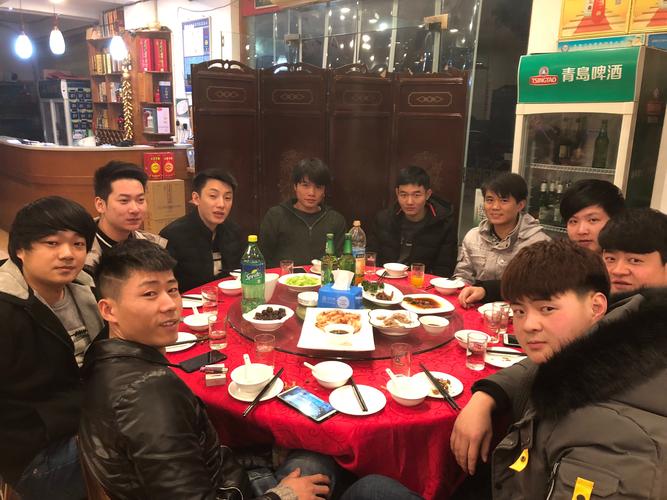 快来看看这都是哪个部门的帅哥们呢