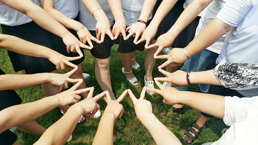 创意剪刀手