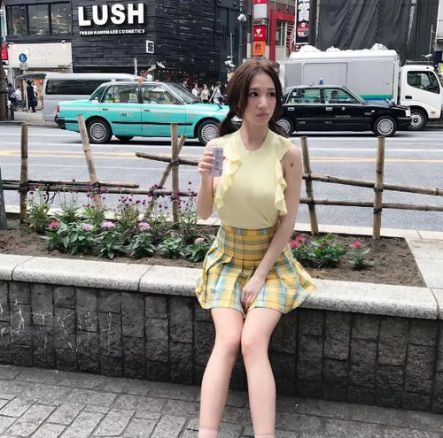 街拍最美艳的真空看到图3我就知道明天起不来了