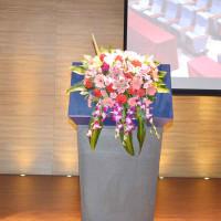中花盟 鲜花速递 高档会议演讲台花 大型商务桌花 全国同城鲜花 郑州