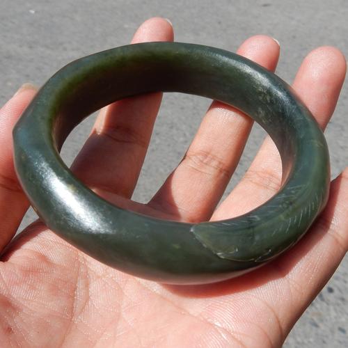 方言和田玉精品巨漏1580元新疆籽料沙枣青内径57mm女士手镯回馈w