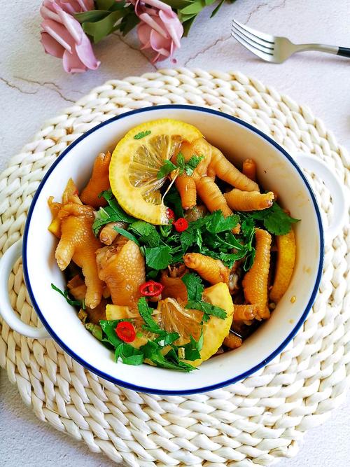 餐桌上的春日限定#网红柠檬鸡爪的做法图解10