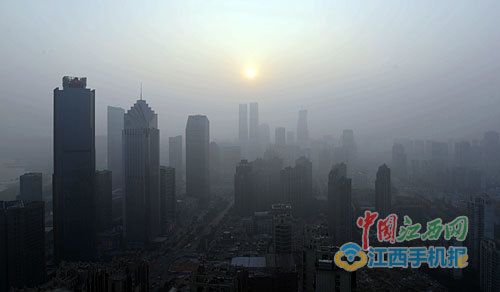 昨日上午11时,南昌市环境空气质量指数(aqi)达到234,属于重度污染级别