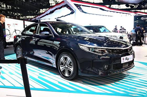 起亚k5混动6月26日上市 油耗4.8l/100km