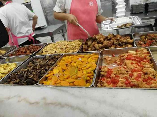 广州中医药大学三元里校区饭堂-"支持一下学校饭堂最.