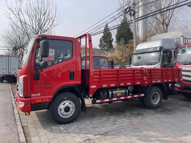 蓝牌4米2货车825轮胎-法士特8速-北京经销商