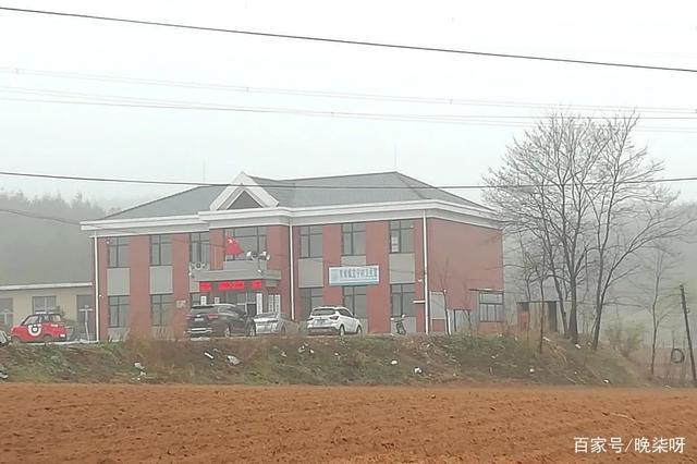 人文景观纪略一一庄河市青堆镇宝宁村简史 文图/张宝粟 宝宁村于二oo