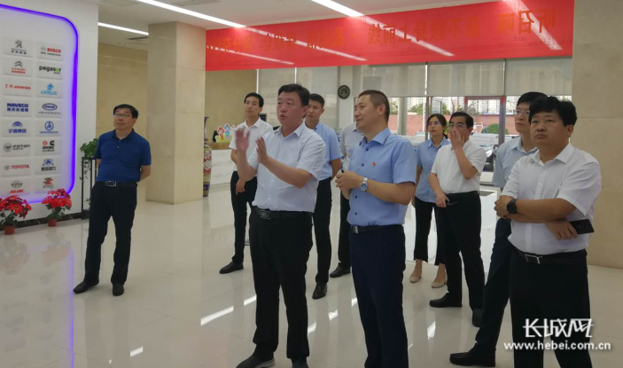 武邑县委书记刘勇赴津与水准仪器企业对接座谈