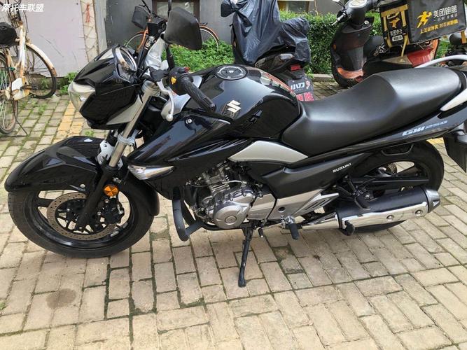 铃木gw25015年十月车