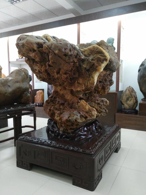 广西来宾市迎宾石轩奇石