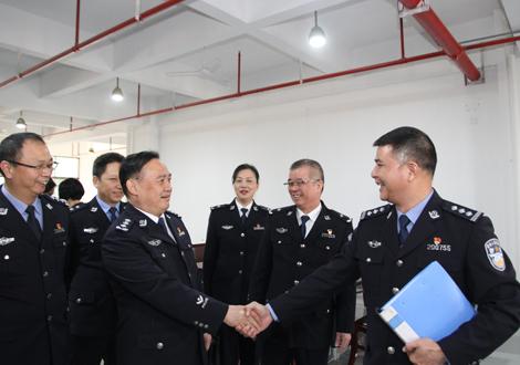 福建省厦门市副市长,公安局长卢炳椿