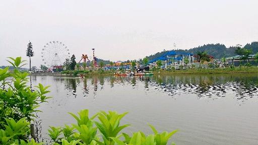 [原创]安岳宝森柠檬小镇这两三天好热闹