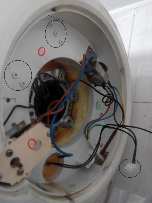 海尔热水器fcd-ha55右侧接线处多一个插头有什么作用