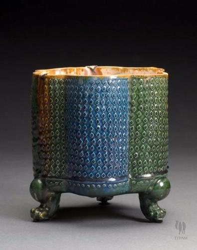 幽蓝胜碧空——唐三彩蓝釉器物赏析