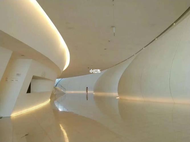 扎哈·哈迪德建筑事务所特展_扎哈_建筑_建筑设计_景点_出行_人文风光