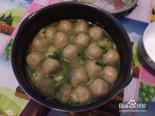 如何制作红薯芋头丸子