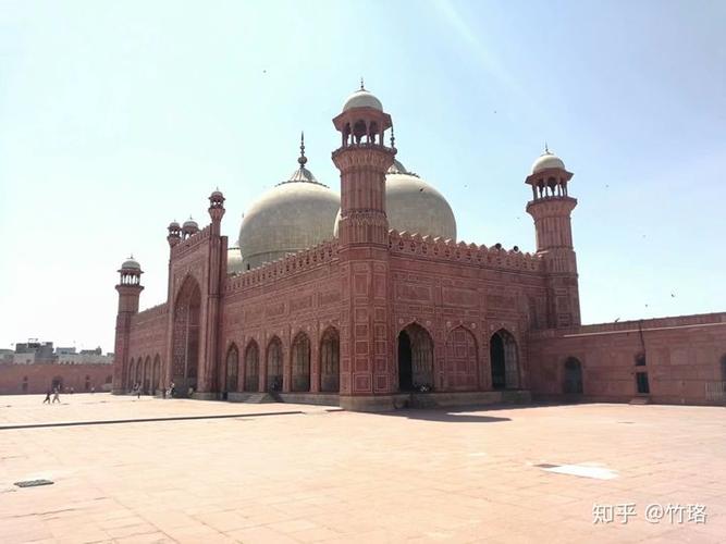 巴德夏希清真寺