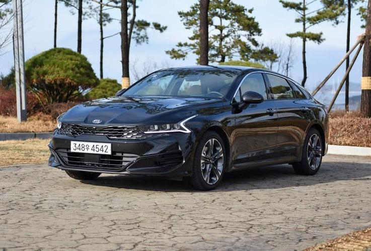 东风悦达起亚公布全新k5中文命名:凯酷,新车将在9月上市