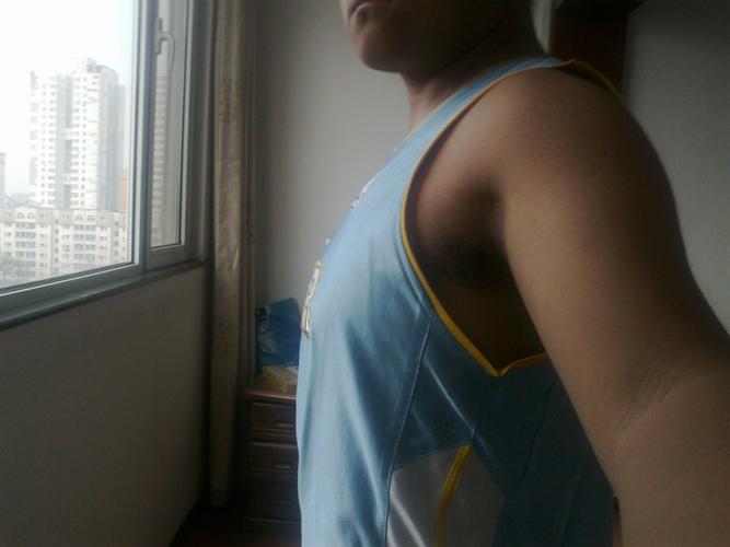 男生胸部特别厚怎么办(有图)