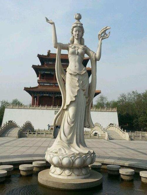 千姿百态的女娲娘娘像