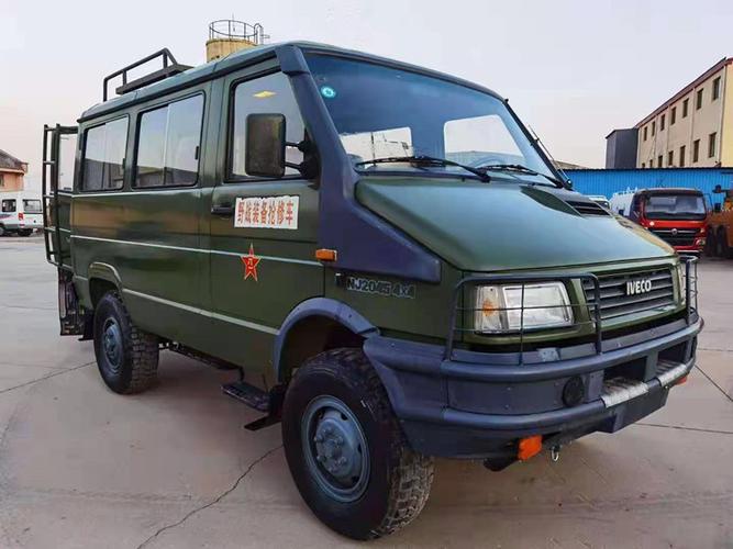 国六依维柯2045长轴四驱可上牌可分期