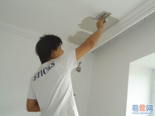 大连专业刮大白刷乳胶漆二手房翻新贴壁纸墙面铲除修补