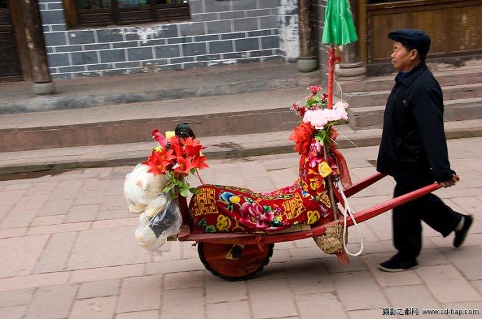 [转载]生态农庄原生态游乐项目:推鸡公车