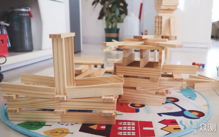 亲子游戏之建构积木条玩法大揭秘