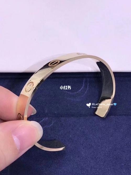 卡地亚love系列开口手镯_手镯_卡地亚怎么样_卡地亚开口手镯_时尚