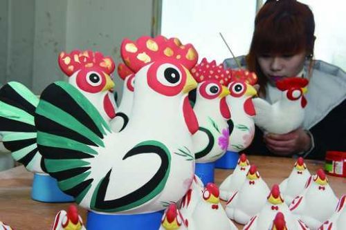 "泥塑鸡"喜迎鸡年