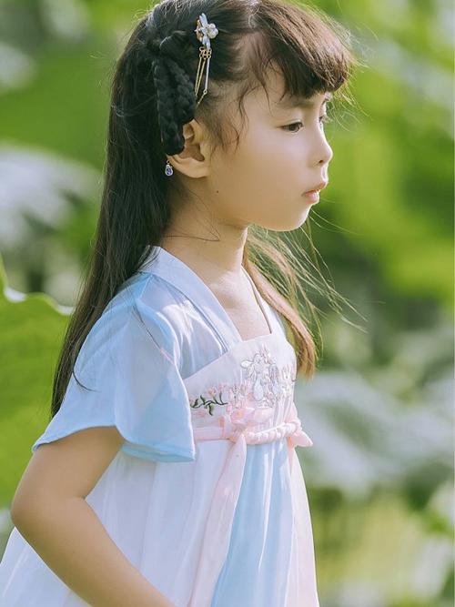 儿童古风发型教程适合每个孩子的百搭编发